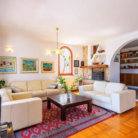 Holiday home Paula Trogir